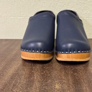 Navy Blue Leather Mules